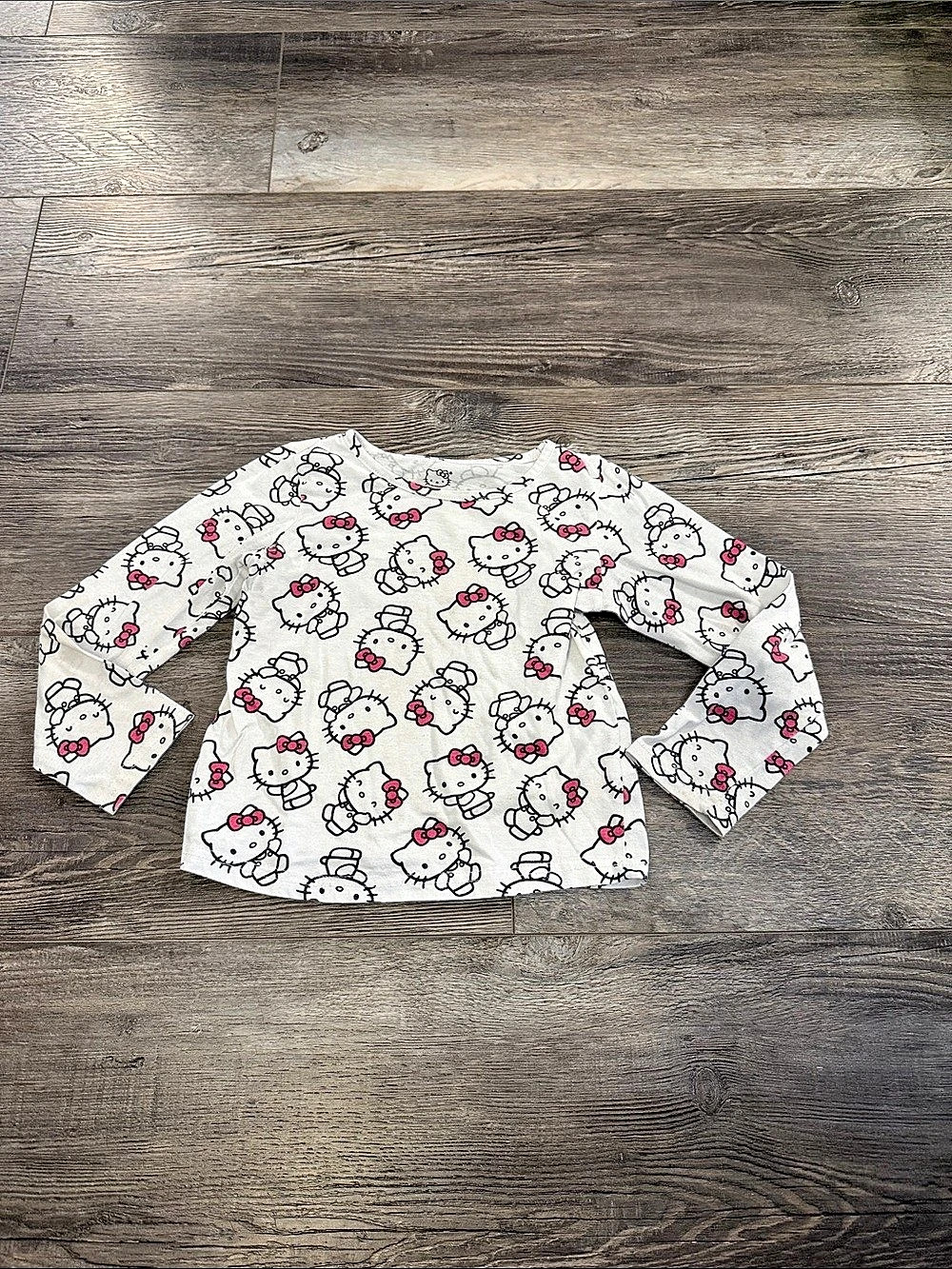 Sanrio Hello Kitty Long Sleeve Size 5/6